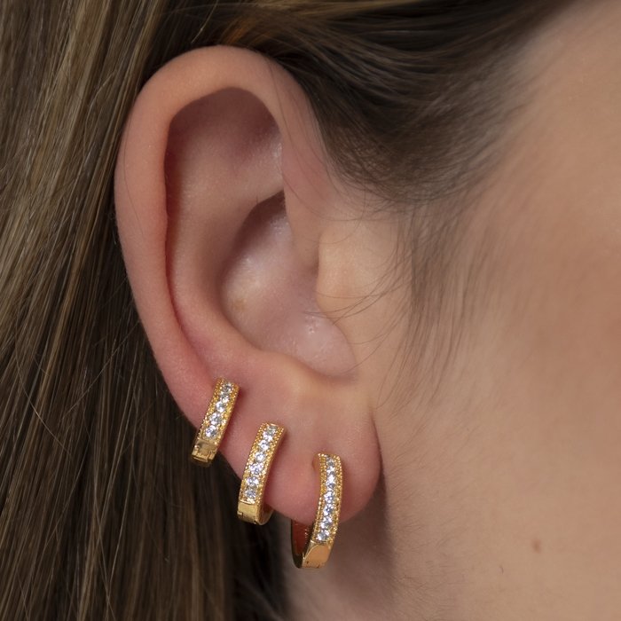 TRIO DE ARGOLA ARTICULADA COM UMA CARREIRA DE ZIRCÔNIA