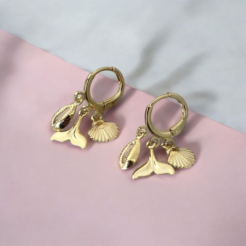 MINI ARGOLA COM PINGENTE TEMA MAR