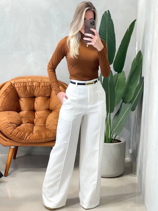 Calça Feminina Pantalona em Alfaiataria com Cinto