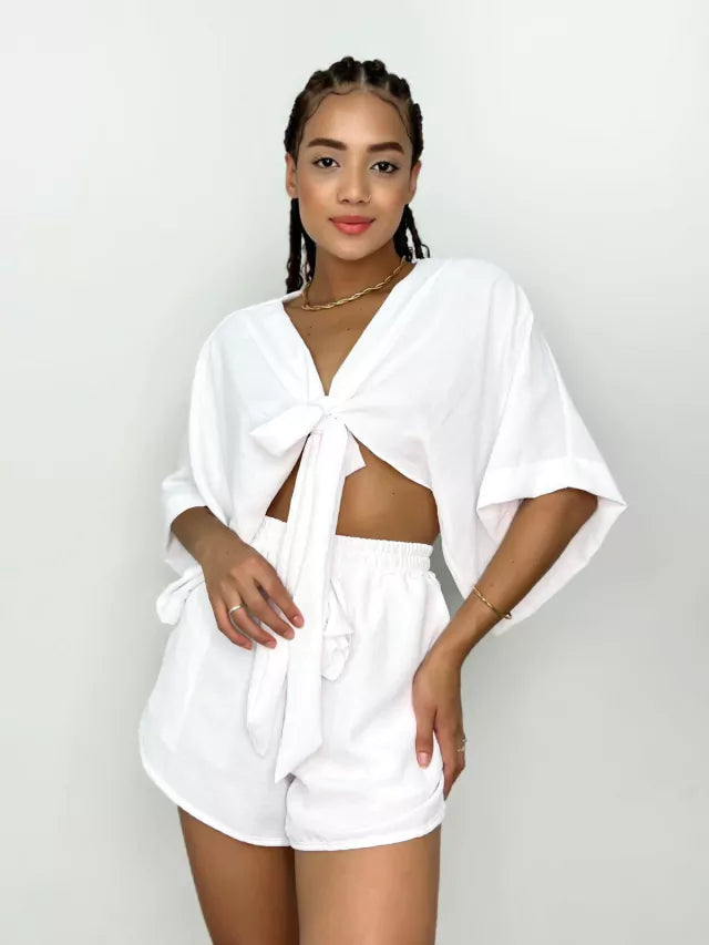 Conjunto Feminino em Crepe Short e Cropped Multiformas