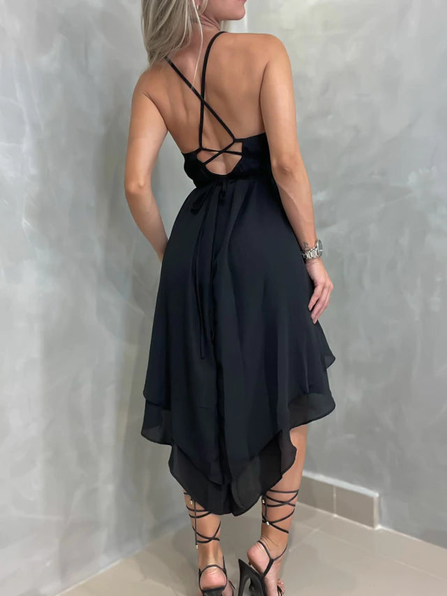 Vestido Feminino Curto em Crepe Frente Única com Babado