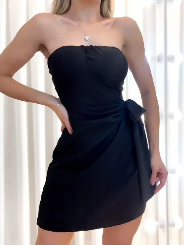 Vestido Feminino Curto em Duna sem Alça Transpassado
