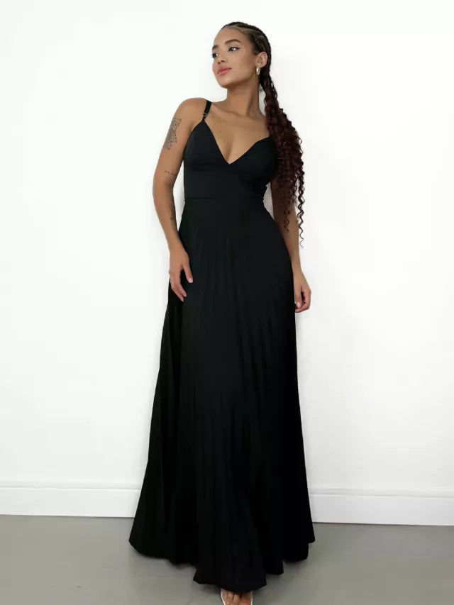 Vestido Feminino Longo em Crepinho Plissado com Amarração