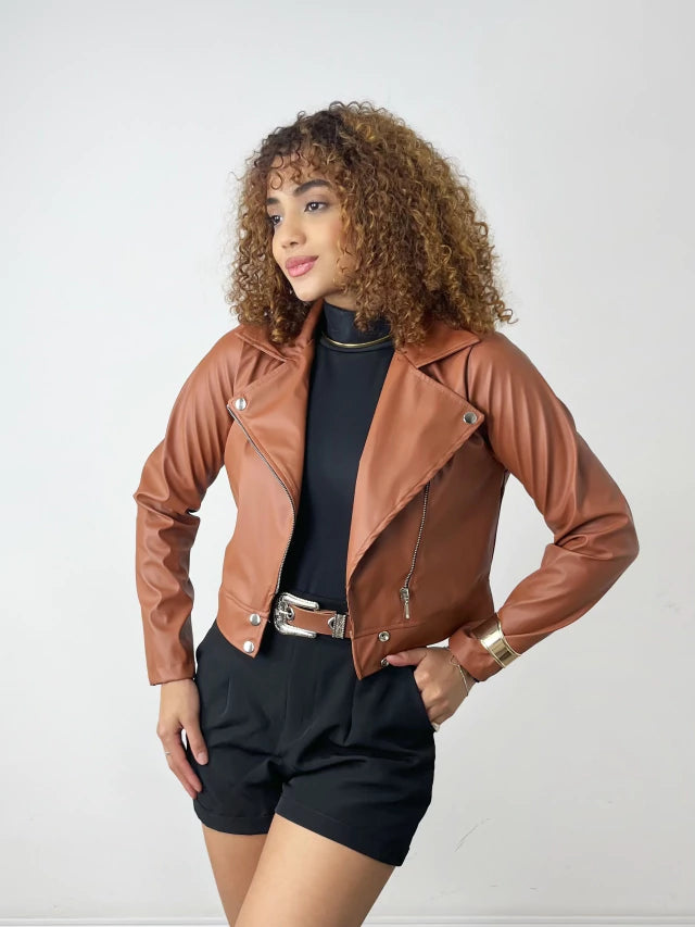 Jaqueta Feminina Biker em Courino com Botões