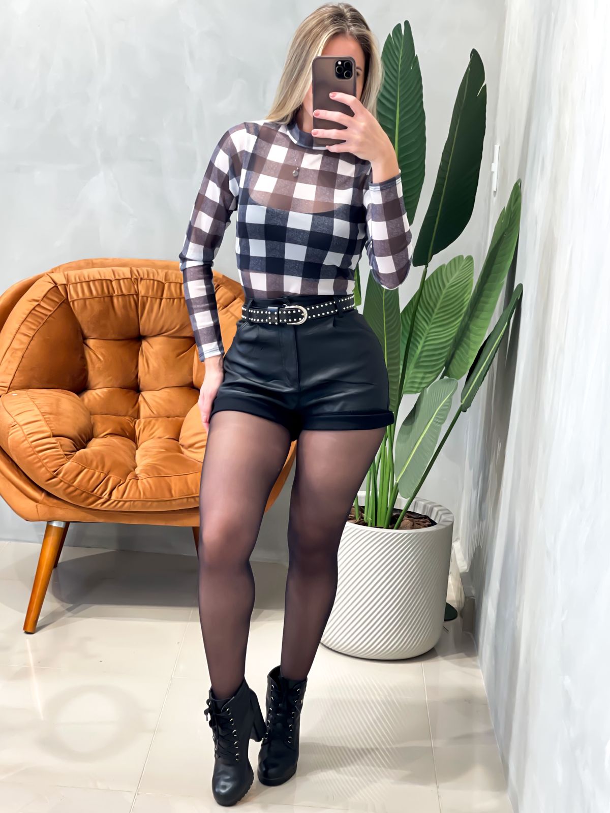 Body em Tule Xadrez Manga Longa com Gola