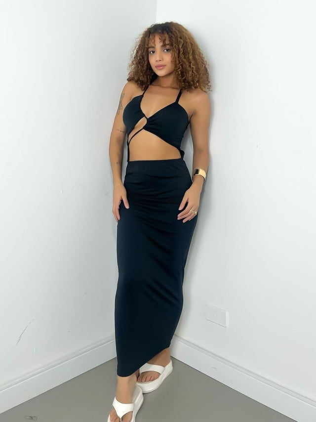 Vestido Feminino Longo em Fluity com Recorte
